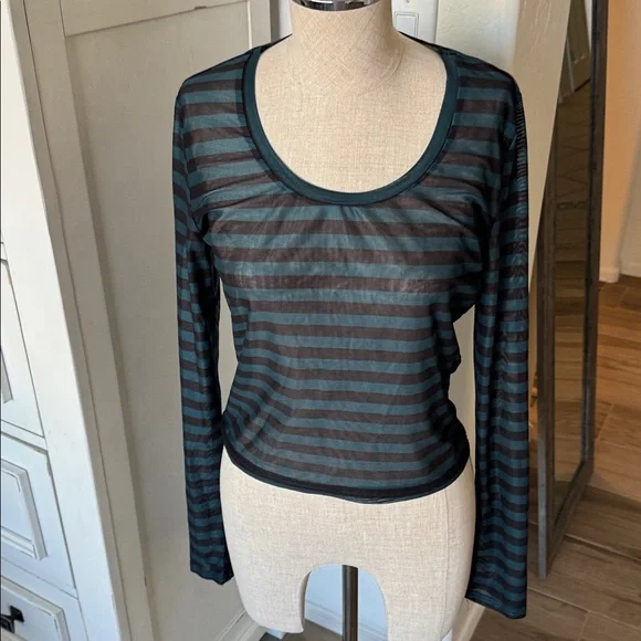 Killstar M green and black striped mesh top - Picture 2 of 6